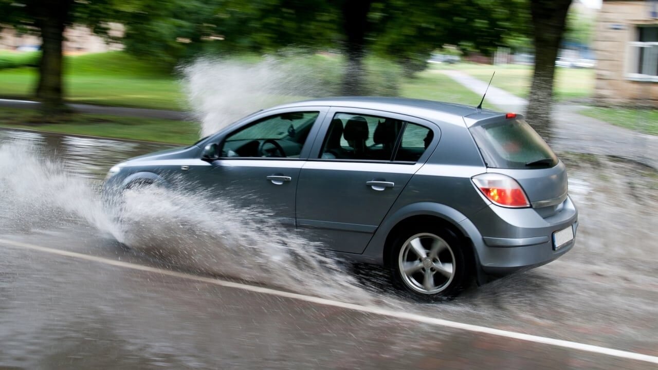 El sorprendente cambio de clima que puede afectar tu coche este fin de semana, ¡descubre lo que necesitas hacer!